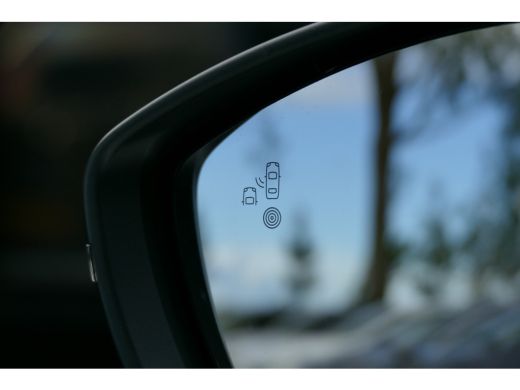 Opel Corsa 1.2 TURBO 100PK 5-DRS ELEGANCE GS / NAVI / CLIMA / PDC / 17"LMV / CAMERA / PANO.DAK / FULL-LED / ... ActivLease financial lease