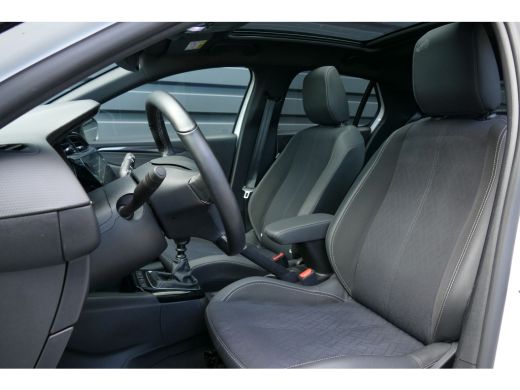 Opel Corsa 1.2 TURBO 100PK 5-DRS ELEGANCE GS / NAVI / CLIMA / PDC / 17"LMV / CAMERA / PANO.DAK / FULL-LED / ... ActivLease financial lease