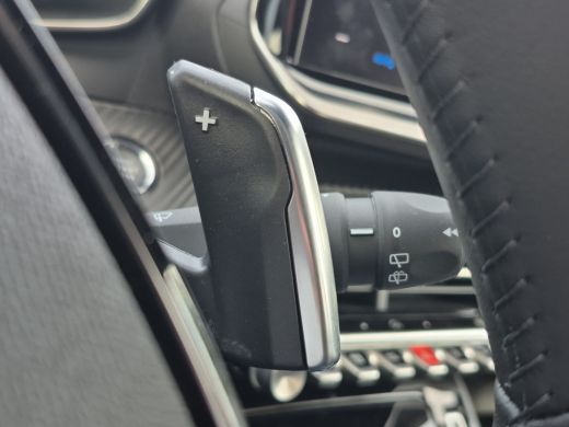 Peugeot 2008 1.2 Hybrid 145 Allure Adaptive CC | 360* camera | LED | Full map navigatie | ActivLease financial lease