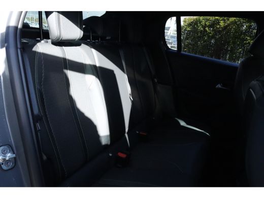 Peugeot 208 Hybrid 110 e-DCS6 GT Cruise Control l Camera l Appel Carplay l Keyless l Sportstoelen ActivLease financial lease