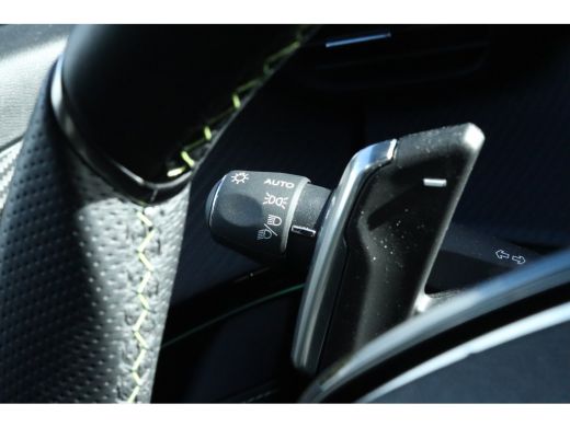 Peugeot 208 Hybrid 110 e-DCS6 GT Cruise Control l Camera l Appel Carplay l Keyless l Sportstoelen ActivLease financial lease