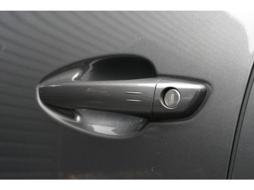 Peugeot 3008 1.2 PURETECH 130PK GT BLACK PACK AUTOMAAT / NAVI / CLIMA / PDC / 19"LMV / CAMERA / BLACK PACK / K... ActivLease financial lease