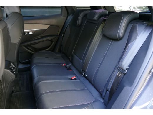 Peugeot 3008 1.2 PURETECH 130PK GT BLACK PACK AUTOMAAT / NAVI / CLIMA / PDC / 19"LMV / CAMERA / BLACK PACK / K... ActivLease financial lease