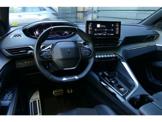 Peugeot 3008 1.2 PURETECH 130PK GT BLACK PACK AUTOMAAT / NAVI / CLIMA / PDC / 19"LMV / CAMERA / BLACK PACK / K... ActivLease financial lease