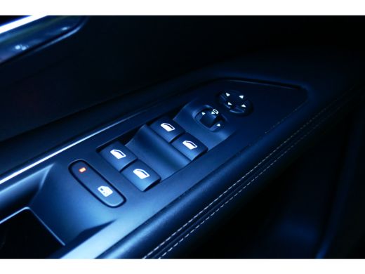 Peugeot 3008 1.2 PURETECH 130PK GT BLACK PACK AUTOMAAT / NAVI / CLIMA / PDC / 19"LMV / CAMERA / BLACK PACK / K... ActivLease financial lease