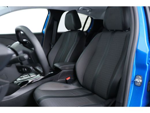 Peugeot e-208 EV Allure Pack 50 kWh | Stoelverwarming | Climate Control | Camera | Apple Carplay / Android Auto... ActivLease financial lease