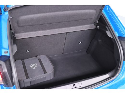 Peugeot e-208 EV Allure Pack 50 kWh | Stoelverwarming | Climate Control | Camera | Apple Carplay / Android Auto... ActivLease financial lease