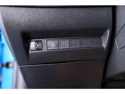 Peugeot e-208 EV Allure Pack 50 kWh | Stoelverwarming | Climate Control | Camera | Apple Carplay / Android Auto... ActivLease financial lease