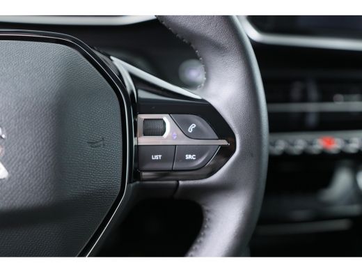 Peugeot e-208 EV Allure Pack 50 kWh | Stoelverwarming | Climate Control | Camera | Apple Carplay / Android Auto... ActivLease financial lease