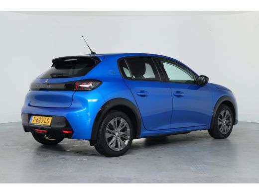 Peugeot e-208 EV Allure Pack 50 kWh | Stoelverwarming | Climate Control | Camera | Apple Carplay / Android Auto... ActivLease financial lease