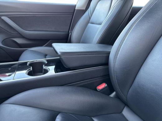 Tesla Model 3 Performance AWD 75 kWh 462 PK | 75 kWh batterij | Afneembare Trekhaak | Verwarmbare stoelen voor-... ActivLease financial lease