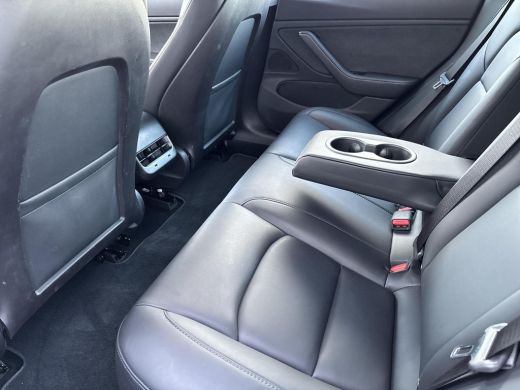 Tesla Model 3 Performance AWD 75 kWh 462 PK | 75 kWh batterij | Afneembare Trekhaak | Verwarmbare stoelen voor-... ActivLease financial lease