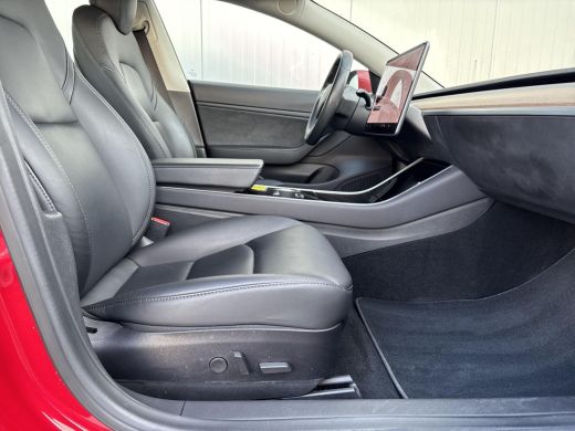 Tesla Model 3 Performance AWD 75 kWh 462 PK | 75 kWh batterij | Afneembare Trekhaak | Verwarmbare stoelen voor-... ActivLease financial lease