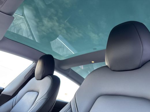 Tesla Model 3 Performance AWD 75 kWh 462 PK | 75 kWh batterij | Afneembare Trekhaak | Verwarmbare stoelen voor-... ActivLease financial lease