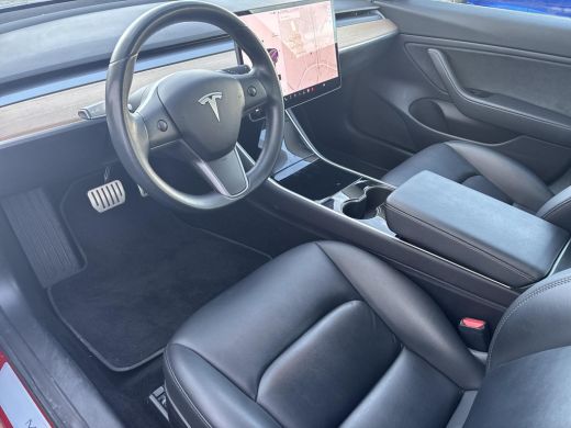 Tesla Model 3 Performance AWD 75 kWh 462 PK | 75 kWh batterij | Afneembare Trekhaak | Verwarmbare stoelen voor-... ActivLease financial lease