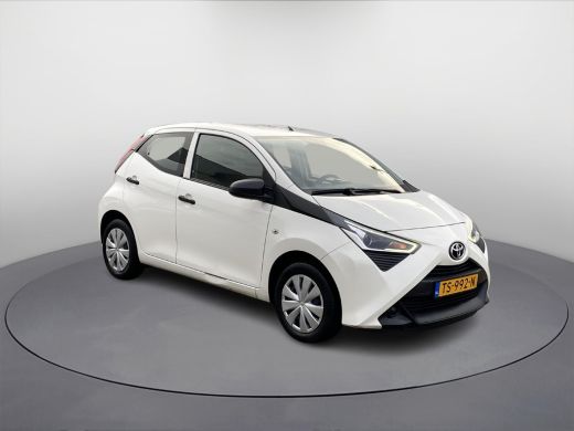 Toyota Aygo 1.0 VVT-i x-fun ActivLease financial lease
