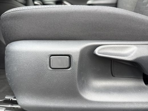 Toyota Yaris 1.5 Hybrid 115 Dynamic **COMFORT PACK/ NIEUWE AUTO/ DIRECT LEVERBAAR** ActivLease financial lease