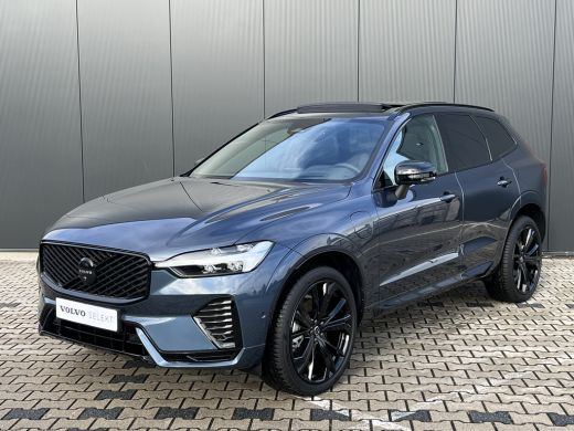 Volvo  XC60 T6 Plug-in hybrid AWD Plus Black Edition | Direct Beschikbaar | Panoramadak | 360 Camera | Head-U... Volvo  XC60 T6 Plug-in hybrid AWD Plus Black Edition | Direct Beschikbaar | Panoramadak | 360 Camera | Head-U...