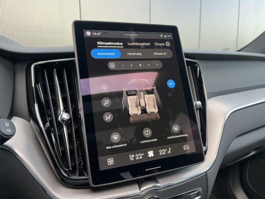 Volvo  XC60 T6 Plug-in hybrid AWD Plus Black Edition | Direct Beschikbaar | Panoramadak | 360 Camera | Head-U... ActivLease financial lease