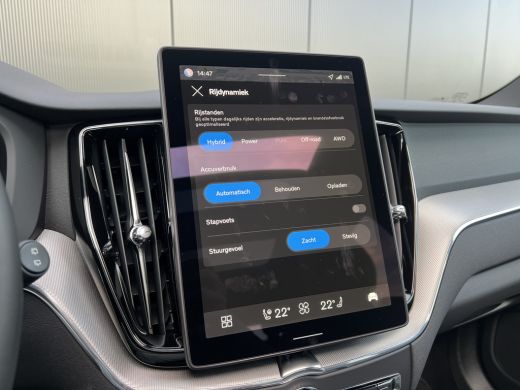 Volvo  XC60 T6 Plug-in hybrid AWD Plus Black Edition | Direct Beschikbaar | Panoramadak | 360 Camera | Head-U... ActivLease financial lease