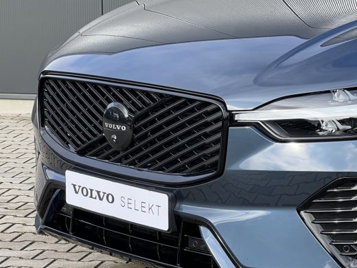 Volvo  XC60 T6 Plug-in hybrid AWD Plus Black Edition | Direct Beschikbaar | Panoramadak | 360 Camera | Head-U... ActivLease financial lease