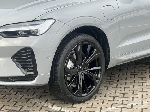 Volvo  XC60 T6 Plug-in hybrid AWD Plus Black Edition | Panoramadak | Harman/Kardon | Head-Up | 360 Camera | E... ActivLease financial lease