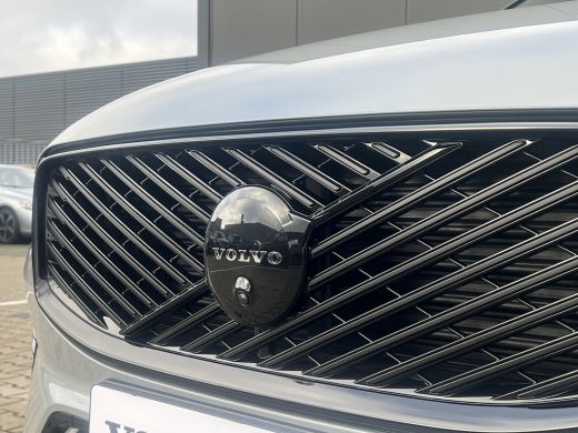 Volvo  XC60 T6 Plug-in hybrid AWD Plus Black Edition | Panoramadak | Harman/Kardon | Head-Up | 360 Camera | E... ActivLease financial lease