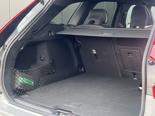 Volvo  XC60 T6 Plug-in hybrid AWD Plus Black Edition | Panoramadak | Harman/Kardon | Head-Up | 360 Camera | E... ActivLease financial lease