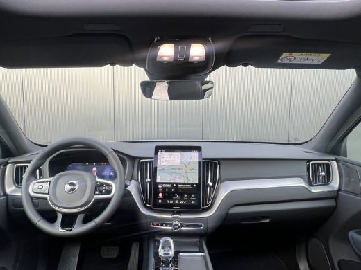 Volvo  XC60 T6 Plug-in hybrid AWD Plus Black Edition | Panoramadak | Harman/Kardon | Head-Up | 360 Camera | E... ActivLease financial lease