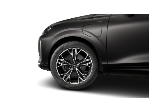 Audi Q3 S edition | Adaptive cruise control | Audi sound system | Climate pakket plus ActivLease financial lease