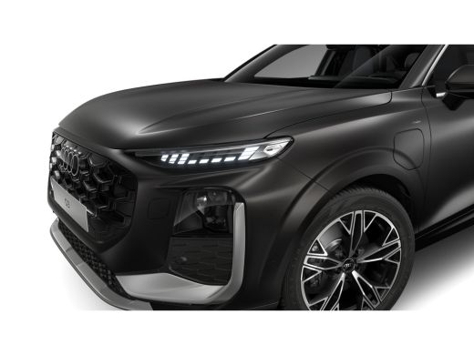 Audi Q3 S edition | Adaptive cruise control | Audi sound system | Climate pakket plus ActivLease financial lease