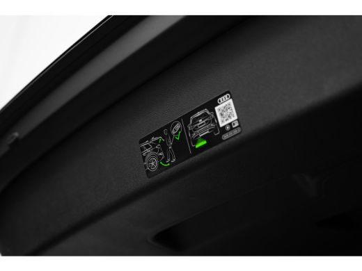 Audi Q3 S edition | Adaptive cruise control | Audi sound system | Cruise control ActivLease financial lease