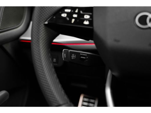 Audi Q3 S edition | Adaptive cruise control | Audi sound system | Cruise control ActivLease financial lease