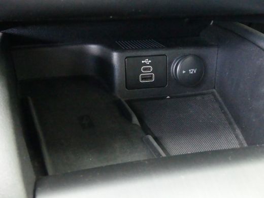 Ford Kuga 2.5 PHEV ST-Line | STOEL+STUUR+VOORRUITVERWARMING | CAMERA | 19'' LMV ActivLease financial lease