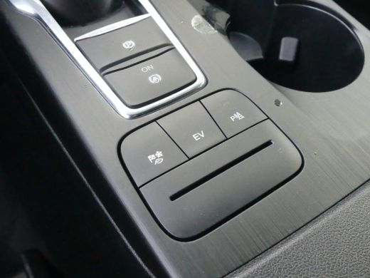 Ford Kuga 2.5 PHEV ST-Line | STOEL+STUUR+VOORRUITVERWARMING | CAMERA | 19'' LMV ActivLease financial lease