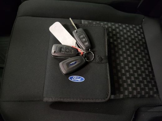 Ford Transit Custom 2.0TDCI 131pk L2/H1 Glasresteel Euro 6! ActivLease financial lease