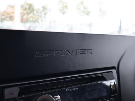 Mercedes-Benz Sprinter 314 2.2 CDI 143 PK L2H2 SELENIETGRIJS METALLIC *118.204 KM* + TREKHAAK | AIRCO ActivLease financial lease