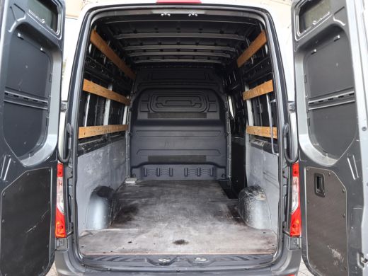 Mercedes-Benz Sprinter 314 2.2 CDI 143 PK L2H2 SELENIETGRIJS METALLIC *118.204 KM* + TREKHAAK | AIRCO ActivLease financial lease