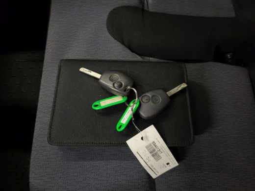 Opel Vivaro 1.6CDTI 9-Personenbus - Excl. BTW / BPM vrij Euro 6! ActivLease financial lease