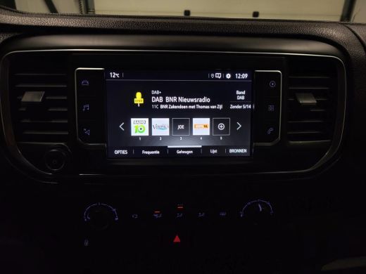 Opel Vivaro-e 50kWh L2/H1 9-Personenbus 220km Actieradius! ActivLease financial lease