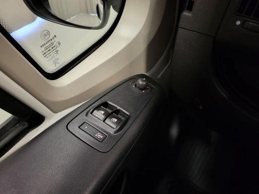 Peugeot Boxer 2.0BlueHDI 131pk L1/H2 Inrichting Euro 6! ActivLease financial lease