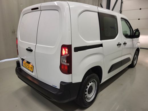 Peugeot Partner 1.2PureTech 111pk Benzine! ActivLease financial lease