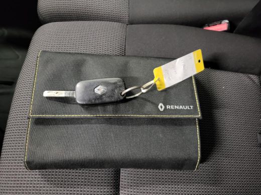 Renault Master 2.3dCi 136pk L2/H2 Imperiaal Trekhaak Euro 6! ActivLease financial lease