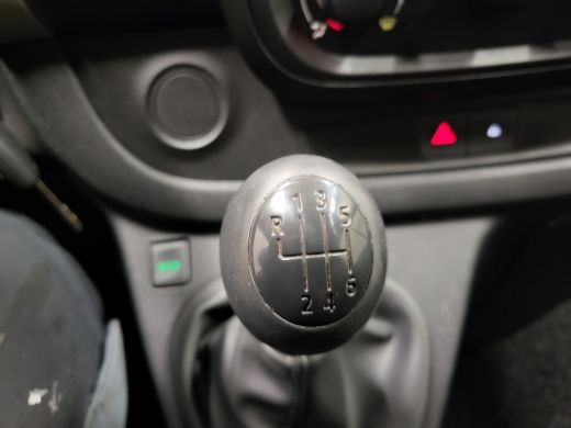 Renault Trafic 1.6dCi 96pk L2/H1 Trekhaak Euro 6! ActivLease financial lease