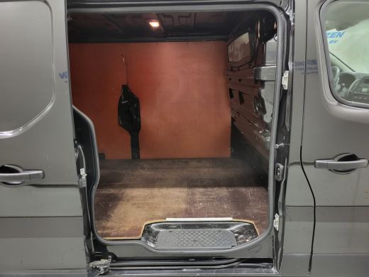 Renault Trafic 1.6dCi 96pk L2/H1 Trekhaak Euro 6! ActivLease financial lease