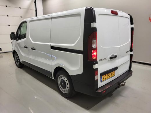 Renault Trafic 2.0dCi 120pk 2X Schuifdeur Trekhaak Euro 6! ActivLease financial lease
