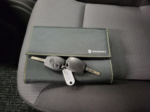 Renault Trafic 2.0dCi 120pk 2X Schuifdeur Trekhaak Euro 6! ActivLease financial lease