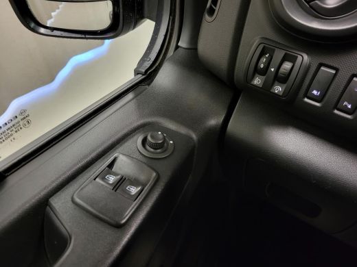 Renault Trafic 2.0dCi 120pk L2/H1 Trekhaak Euro 6! ActivLease financial lease