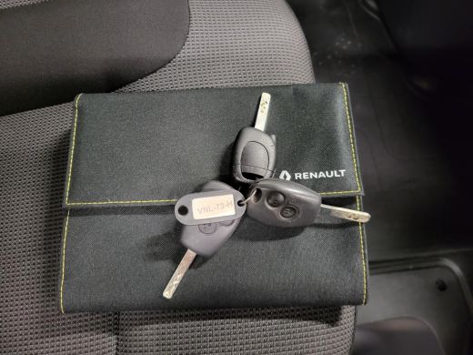 Renault Trafic 2.0dCi 120pk L2/H1 Trekhaak Euro 6! ActivLease financial lease