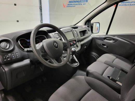 Renault Trafic 2.0dCi 120pk L2/H1 Trekhaak Euro 6! ActivLease financial lease